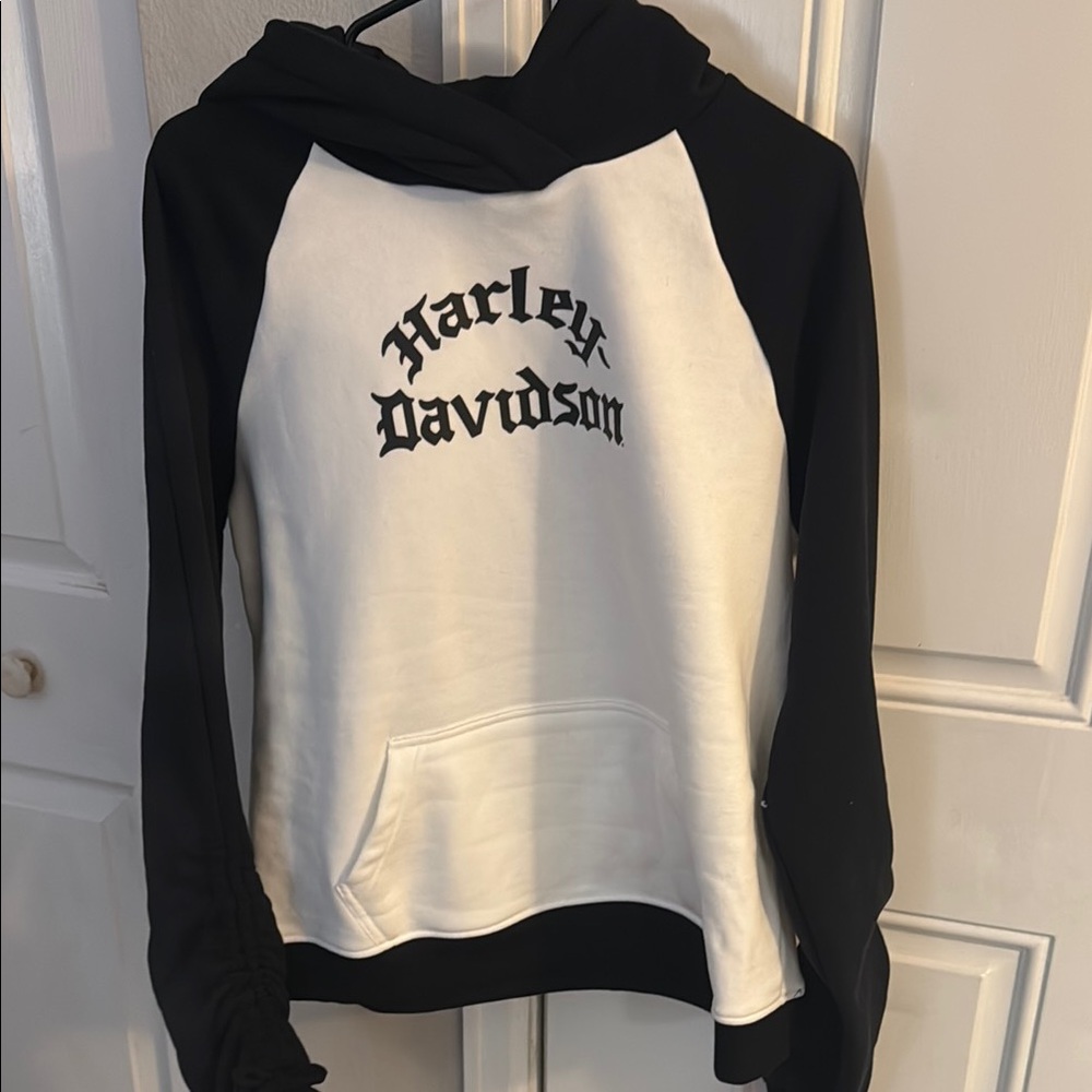 Harley-Davidson Black and White Women's Sweater
